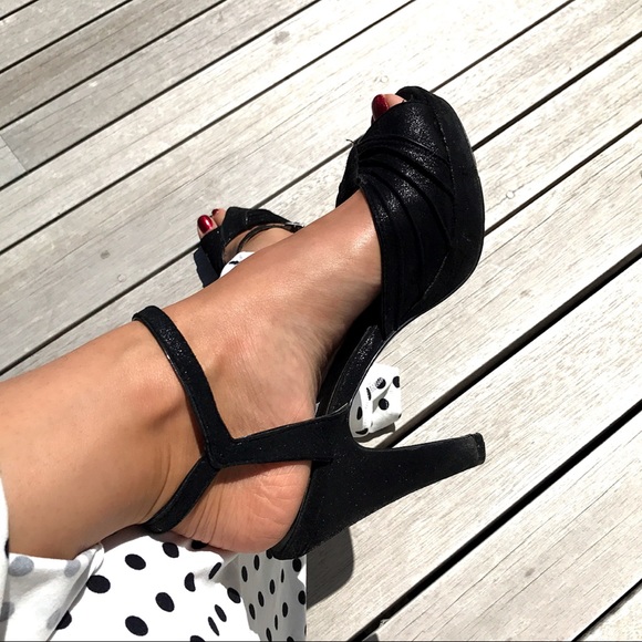 Steve Madden Shoes - STEVE MADDEN Black/Shimmer OpenToe Strap Heels 👠